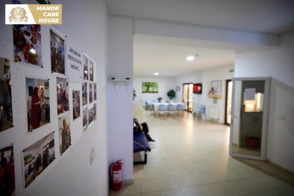 Camin de batrani Ploiesti - Manor Care House